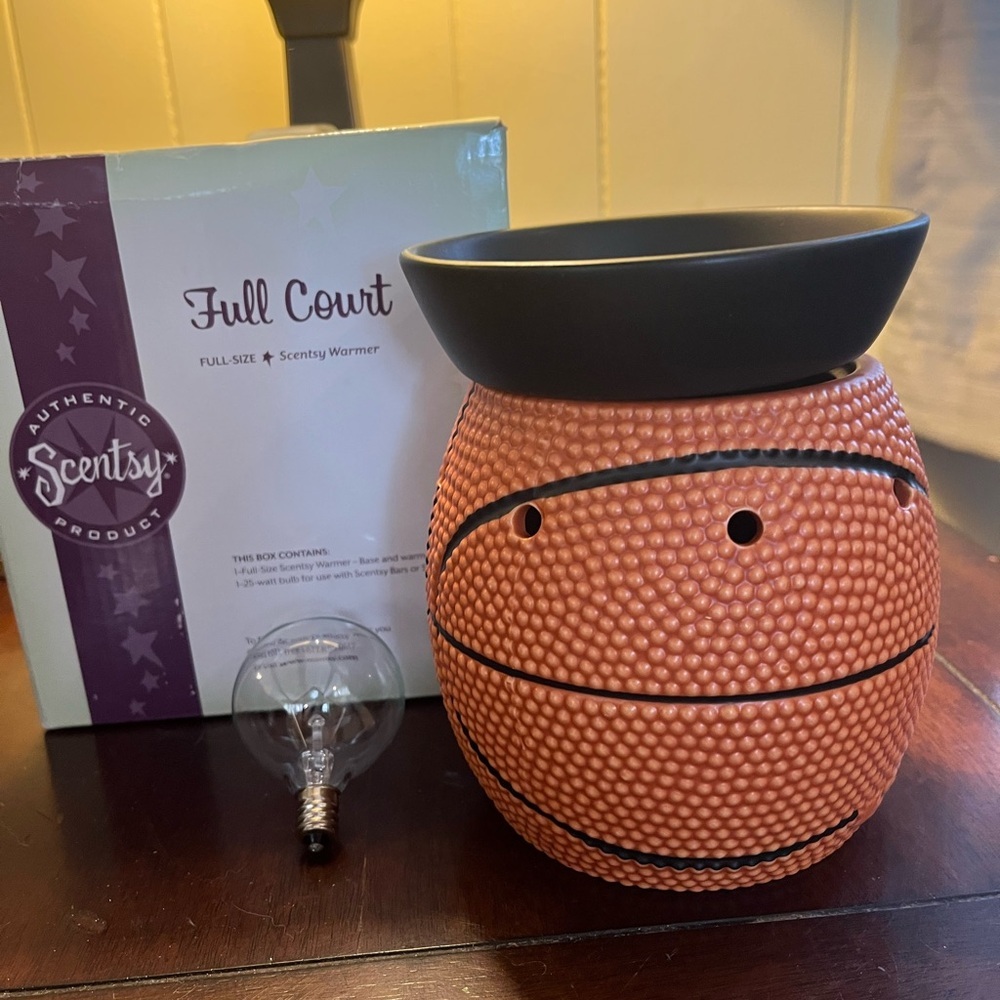 Scentsy/Full Court Orange and Black Basketball Accent Warmer Full Size NWOT